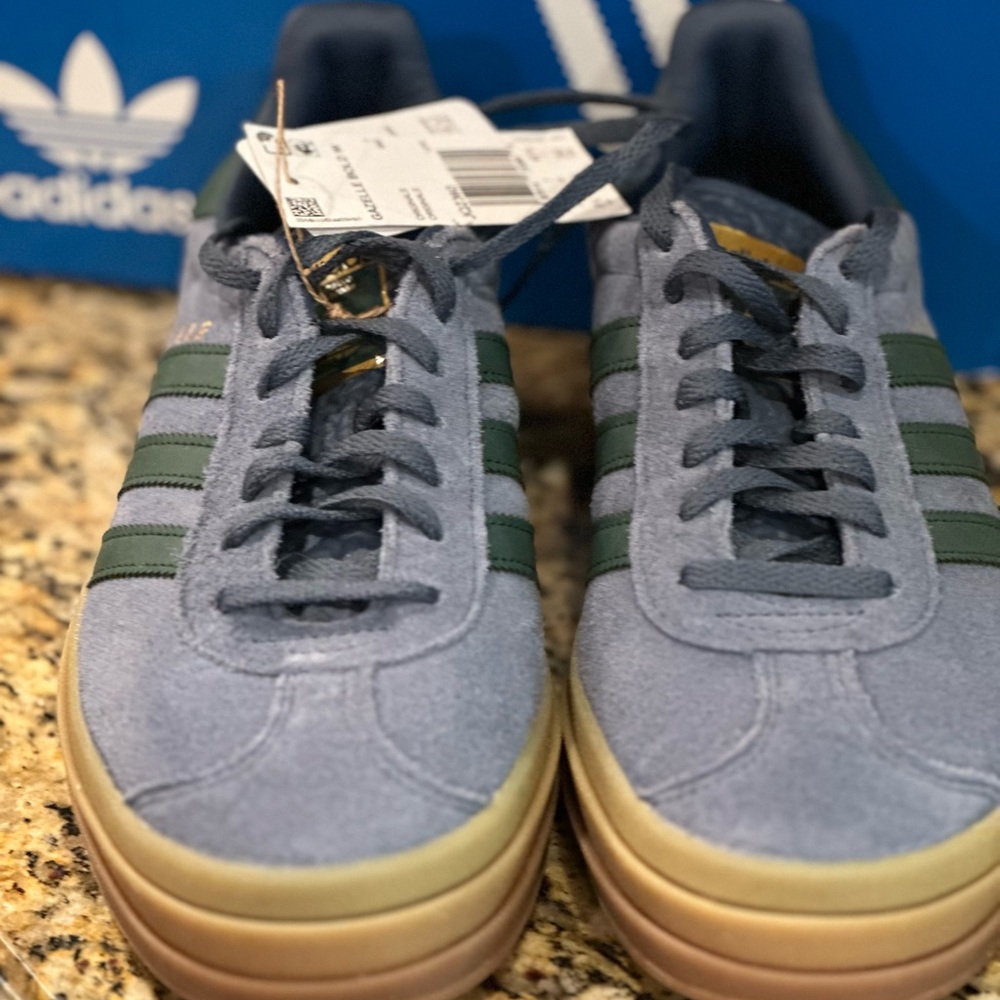 adidas Originals Gazelle Women’s Suede Sneakers in Blue and Green Platform NWT - Picture 2 of 3